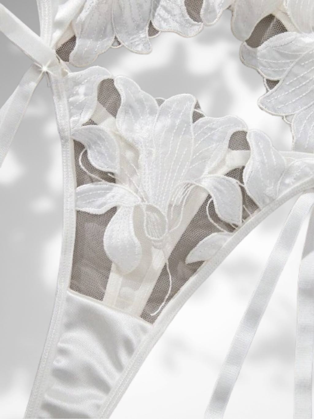 Baltas apatinio trikotažo komplektas JENNY