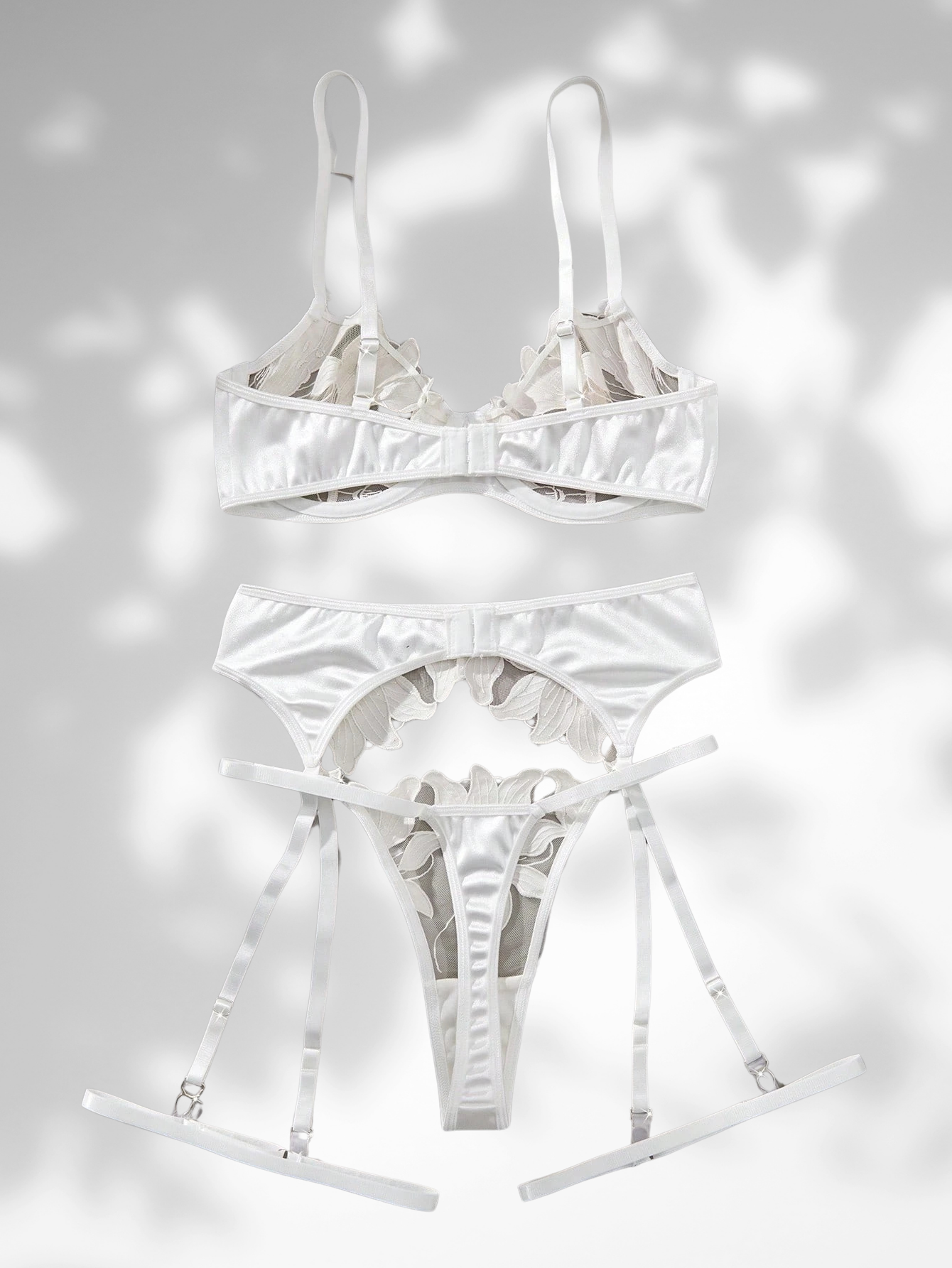 Baltas apatinio trikotažo komplektas JENNY